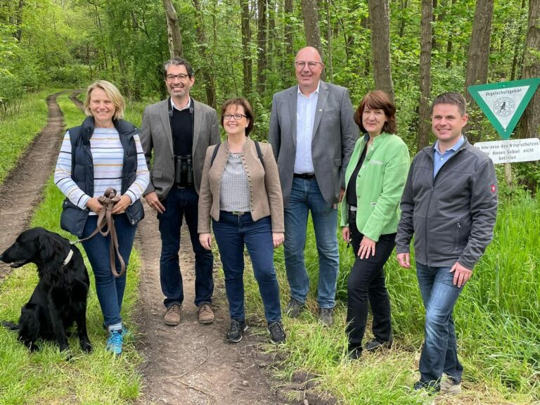 Besuch des Naturschutzgebietes Gräbenwiesen, Spechbach, Weidichberg und Birkenwald, mit umweltstaatssekretär Dr. Andre Baumann und Finanzstaatssekretärin Dr. Gisela Splett